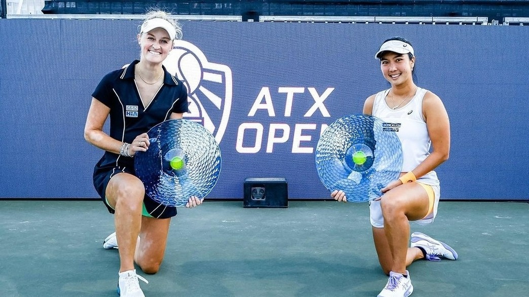 Chemistry dan kerja sama tim dalam padel ganda ditunjukkan dengan selebrasi poin
