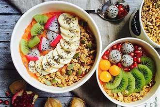 Smoothie sehat untuk pemulihan otot setelah bermain padel.