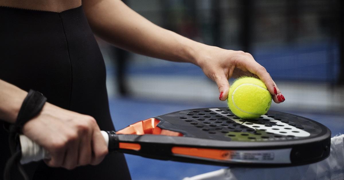 rutinitas mental pemain padel sebelum poin krusial melalui pengaturan napas