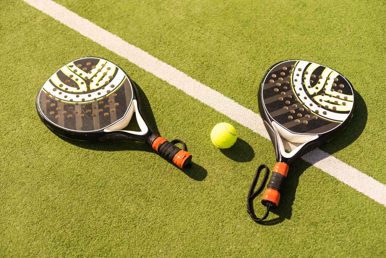pembagian posisi pemain kiri dan kanan dalam permainan padel ganda
