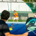 bahasa tubuh positif meningkatkan performa padel di pertandingan