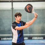 menghadapi kekalahan dalam pertandingan padel dengan sikap dewasa