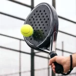 bola padel profesional yang digunakan dalam pertandingan resmi