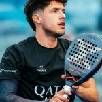 pemain padel dengan kemampuan bertahan yang sangat baik