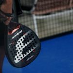 raket dan perlengkapan padel untuk pemain intermediate