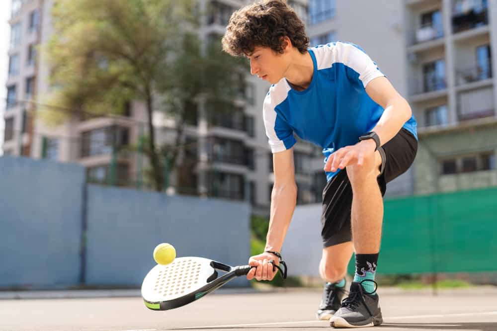 teknik chiquita dalam permainan padel untuk mengontrol rally