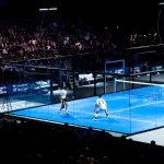 Pertandingan padel profesional 2026 dengan penonton